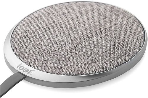 Leef Oval Wireless Charging Station