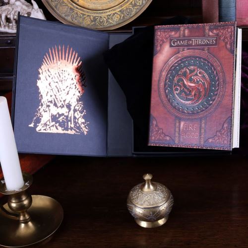Game of Thrones Fire and Blood Petit Journal