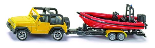 Jeep avec bateau