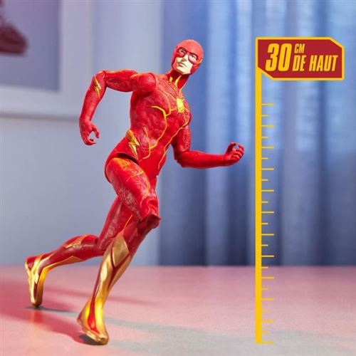 AVENGERS Figurine 30 cm Avengers avec accessoires lumineux pas