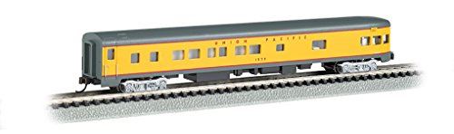 Bachmann Industries Smooth Side Union Pacific N-Scale Observation Car, 85