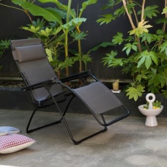 Transat Relax Futura Lafuma Noir Mobilier De Jardin Achat Prix Fnac