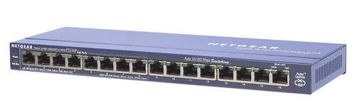 NETGEAR ProSAFE FS116P 16 Port 10/100 Desktop Switch with 8 Port PoE - switch - 16 poorten