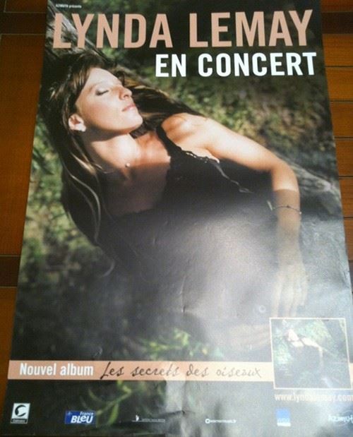 Acheter Lynda LEMAY - 40x60 cm - AFFICHE / POSTER État correct - 14,99 € Lynda LEMAY - 40x60 cm - AFFICHE / POSTER État correct - N/A reconditionné disponible sur Fnac