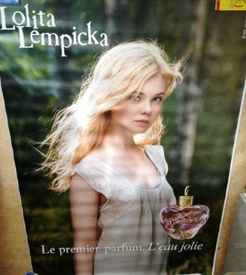Lolita Lempicka - L'Eau Jolie - 120x175 cm - AFFICHE / POSTER