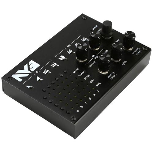 Twisted Electrons AY3 MKII synthétiseur chiptune