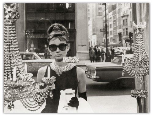 Pyramid International Toile imprimée Audrey Hepburn Diamants sur Canapé 60 x 80 cm