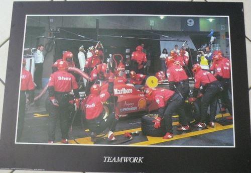 Acheter Teamwork - FERRARI - 50x70 cm - AFFICHE / POSTER État correct - 16,99 € Teamwork - FERRARI - 50x70 cm - AFFICHE / POSTER État correct - N/A reconditionné disponible sur Fnac
