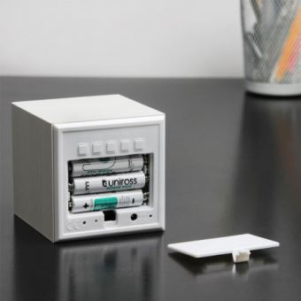 Réveil Gingko cube Click Clock Blanc