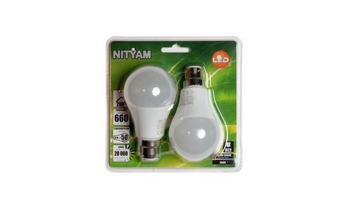 Ampoule éclairage NITYAM STAND D B22 8W X2