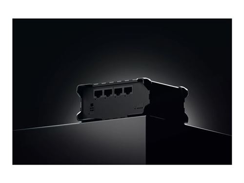 Teltonika RUT950 - Routeur sans fil - WWAN - commutateur 4 ports - 802.11b/g/n - 2,4 Ghz - Montage sur rail DIN