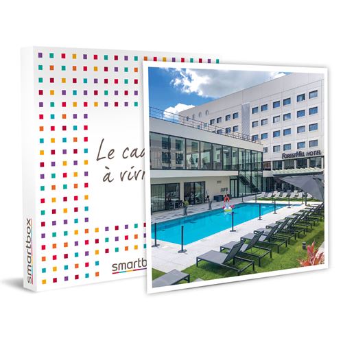 SMARTBOX - Coffret Cadeau Séjour pour 2 adultes et 1 enfant avec accès à l'Aquaboulevard près de Paris-Séjour