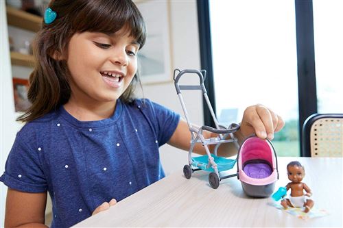 Barbie Famille Skipper Baby Sitter Petite Figurine Bebe Avec Poussette Rose Et Bleu Cosy Amovible Et Accessoires Jouet Pour Enfant Fxg95 Poupee Achat Prix Fnac Barbie Famille Skipper Baby Sitter Petite Figurine Bebe Avec Poussette Rose Et Bleu Cosy Amovible Et Accessoires Jouet Pour Enfant Fxg95 Poupee Achat Prix Fnac