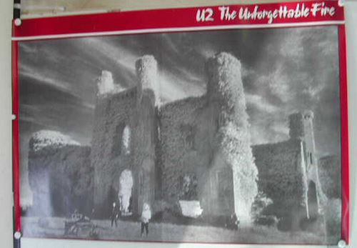 Acheter U2 - 60x88 cm - AFFICHE / POSTER État correct - 40,99 € U2 - 60x88 cm - AFFICHE / POSTER État correct - N/A reconditionné disponible sur Fnac