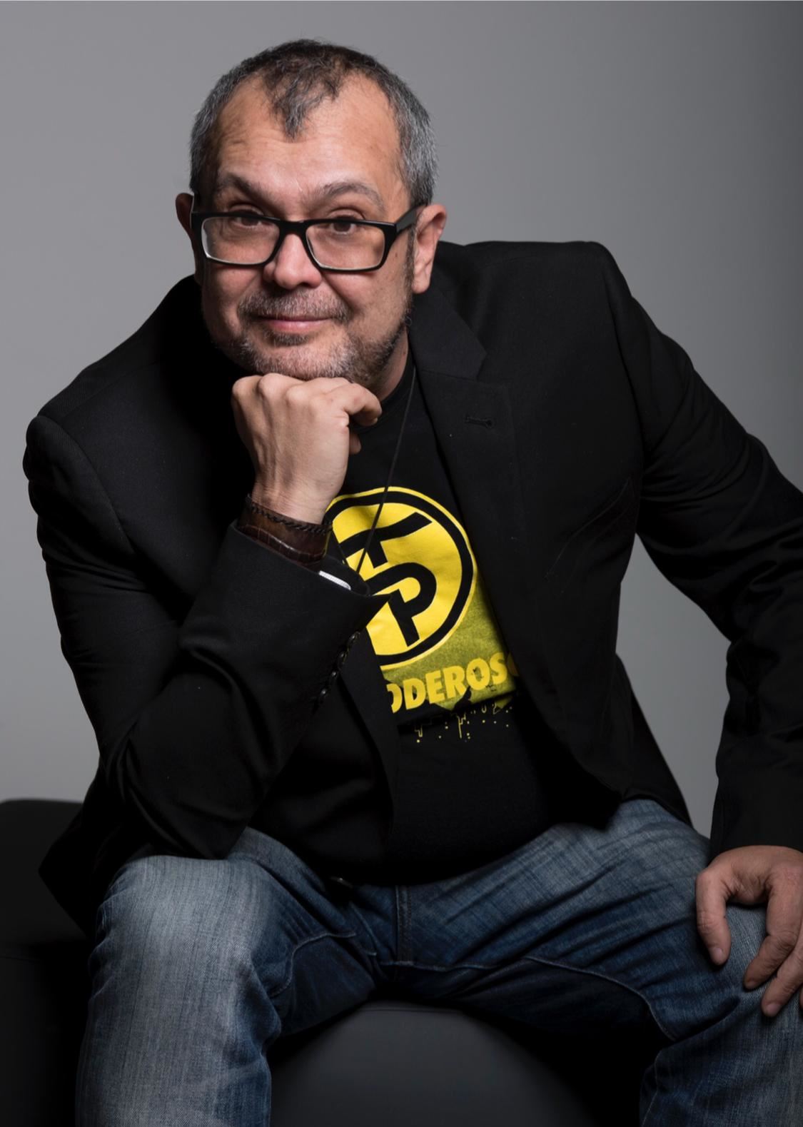 Presentación y firma: “Marvel, ¡Qué hermosa heres!” de Arturo González-Campos