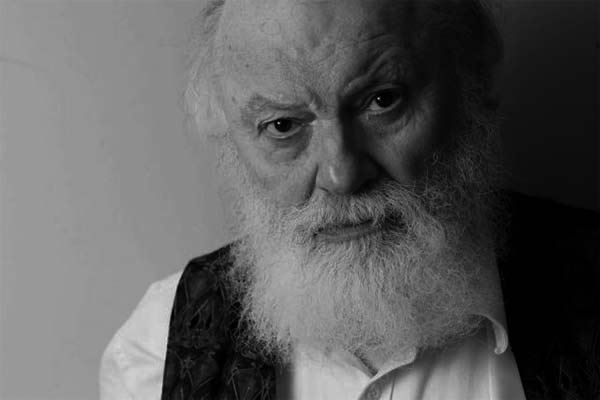 Geoffrey Hill : Mística y Horror