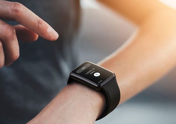OPPO Watch Free, así es la nueva alternativa al Apple Watch Series
