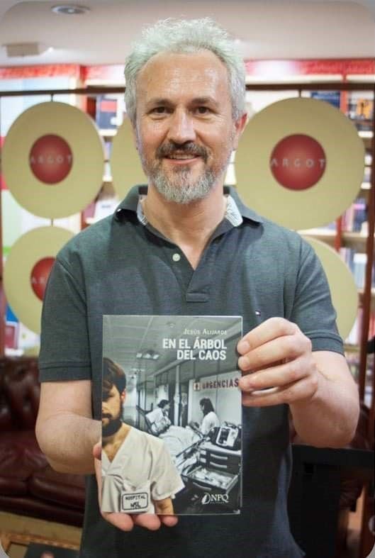 Jesús Alijarde firma "En el árbol del caos"