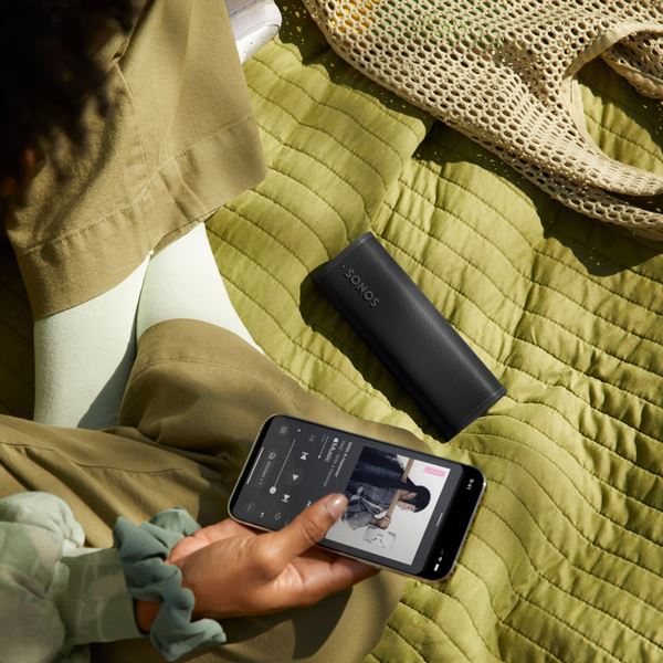 altavoz sonos roam 2-modelo en negro