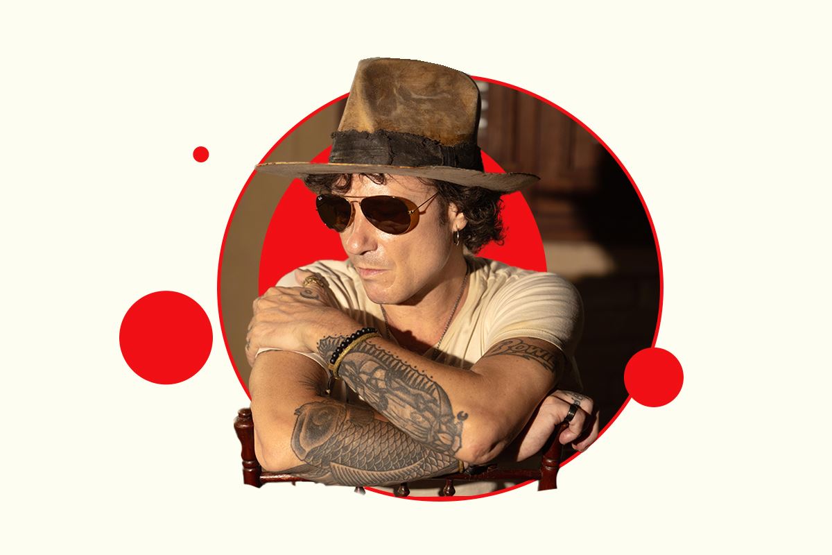 Enrique Bunbury: "Hay que ser cauto con la nostalgia para no convertirte en un tributo a ti mismo"