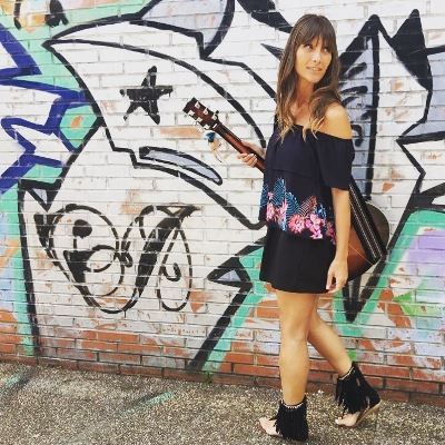 Amaia Valle presenta en directo "Tu dos por ciento"
