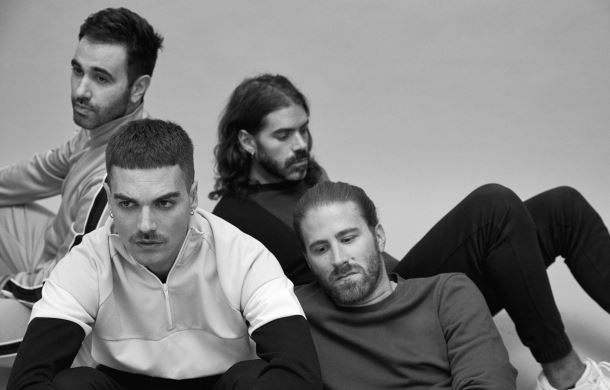 Firmas de discos de Miss Caffeina