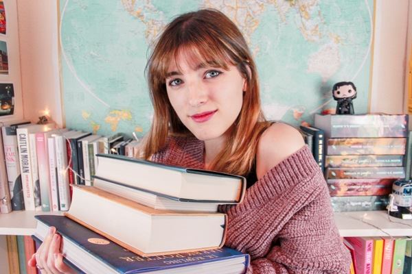 Raquel Bookish presenta su libro en Fnac Málaga