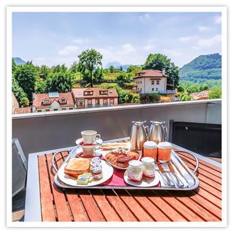 Noche y spa en el Hotel Enclave Las Caldas de 4 estrellas en Asturias Caja regalo Estancias