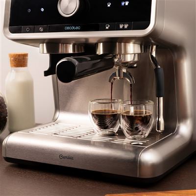 Cafetera eléctrica para espresso con vaporizador orientable y depósito de  café con molinillo 19 bar Cumbia Cecotec