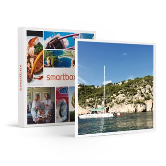 Smartbox - Catamarán en Málaga: travesía, parada en cala y comida para 2 adultos y 1 niño  Caja regalo Aventura - 1