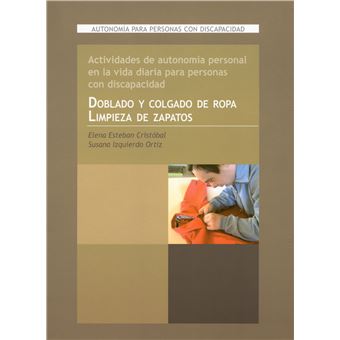 Vivir con síndrome de Down - Actividades de autonomía personal en la vida diaria para personas con discapacidad. Doblado y colgado de ropa y Limpieza de zapatos - 1