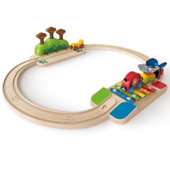 hape tren madera