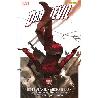 Daredevil de Ed Brubaker y Michael Lark 1