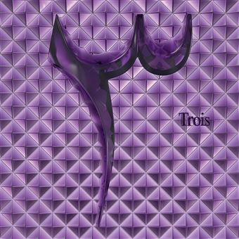 Trois