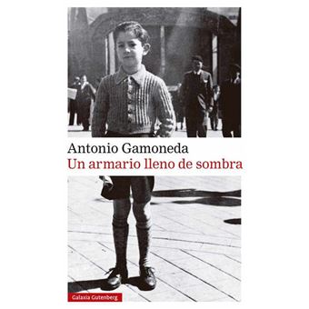 Un armario lleno de sombra