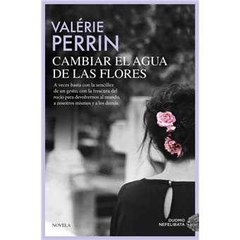 Cambiar el agua de las flores