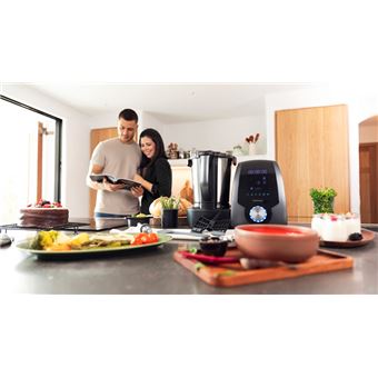 El robot de cocina Cecotec Mambo 8590 es el más vendido en