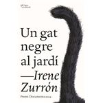 Un gat negre al jardí