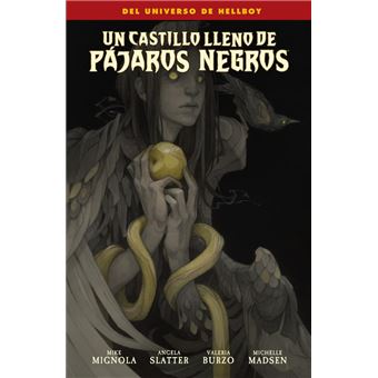 Un Castillo Lleno De Pajaros Negros