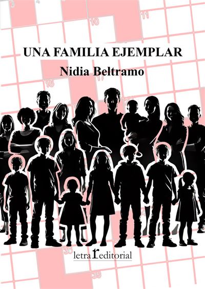 Letra R Editorial Una Familia Ejemplar