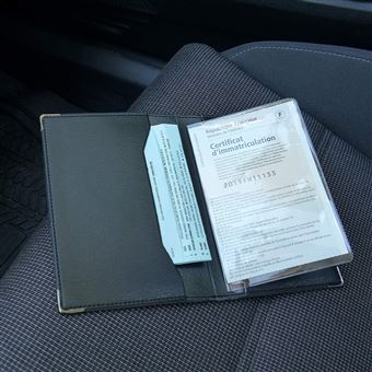 Ranger ses papiers auto dans un porte-carte grise