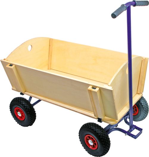 Chariot en bois