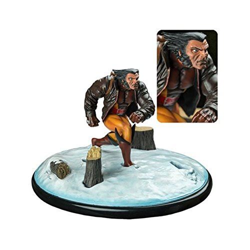 DIAMOND SELECT TOYS Marvel Premier Collection Wolverine in Snow Resin Statue