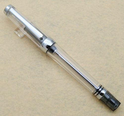 Nouveau Stylo Plume Paili 013 Vaccum Filling Pen Transparent F 0,5 mm