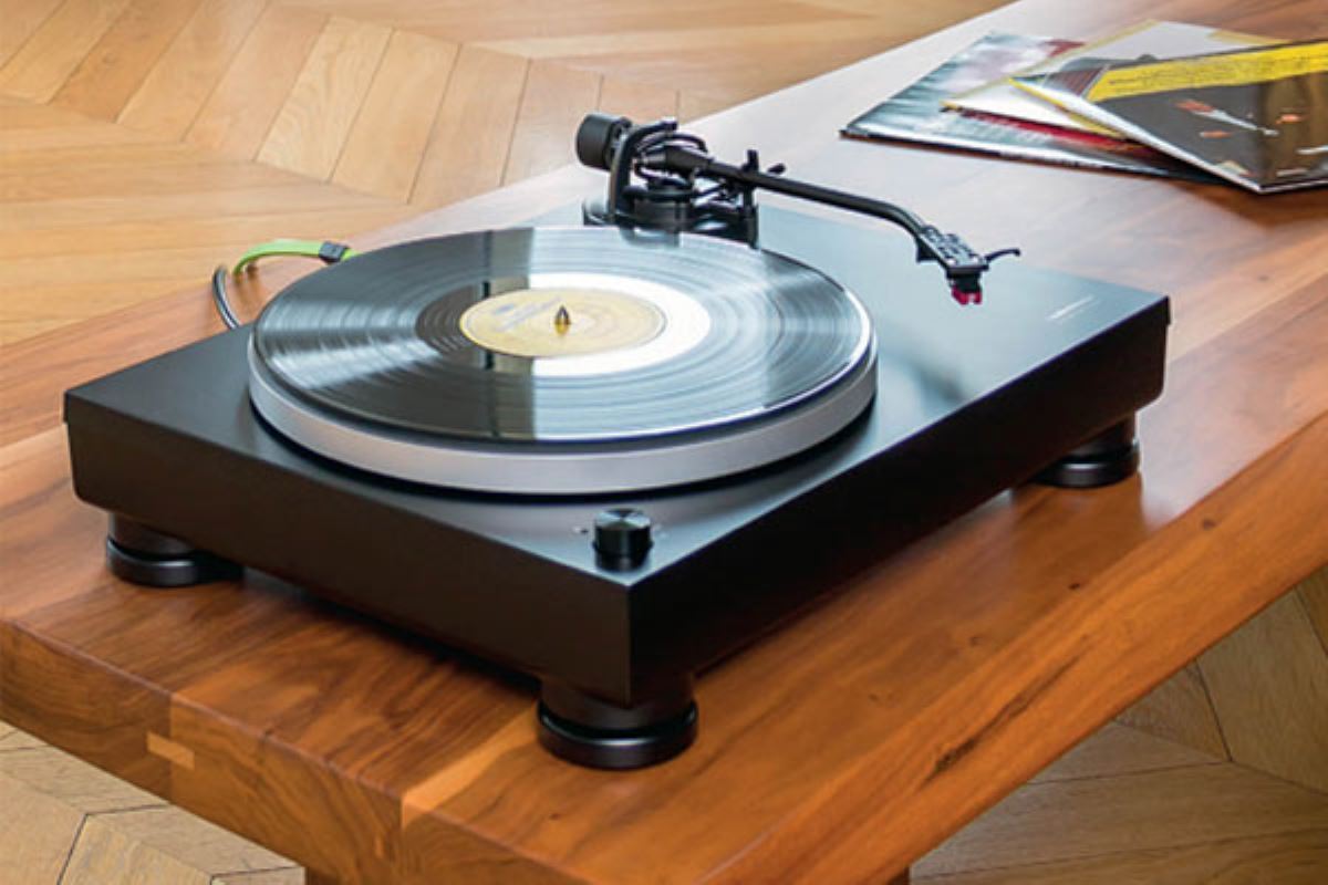 Platine vinyle Audio-Technica AT-LP5 : simplicité et musicalité au programme