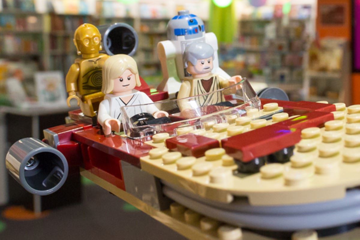 La vie des LEGO © à la Fnac : Star Wars - May the 4th be with you...