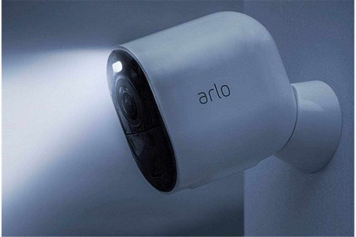 Arlo Ultra, une caméra externe de surveillance compatible 4K et HDR !