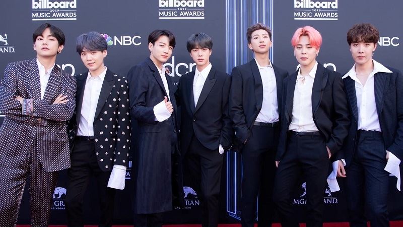 BTS_on_the_Billboard_Music_Awards_red_carpet,_1_May_2019