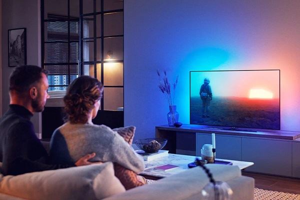 Philips Hue : une lampe connectée pour optimiser votre téléviseur