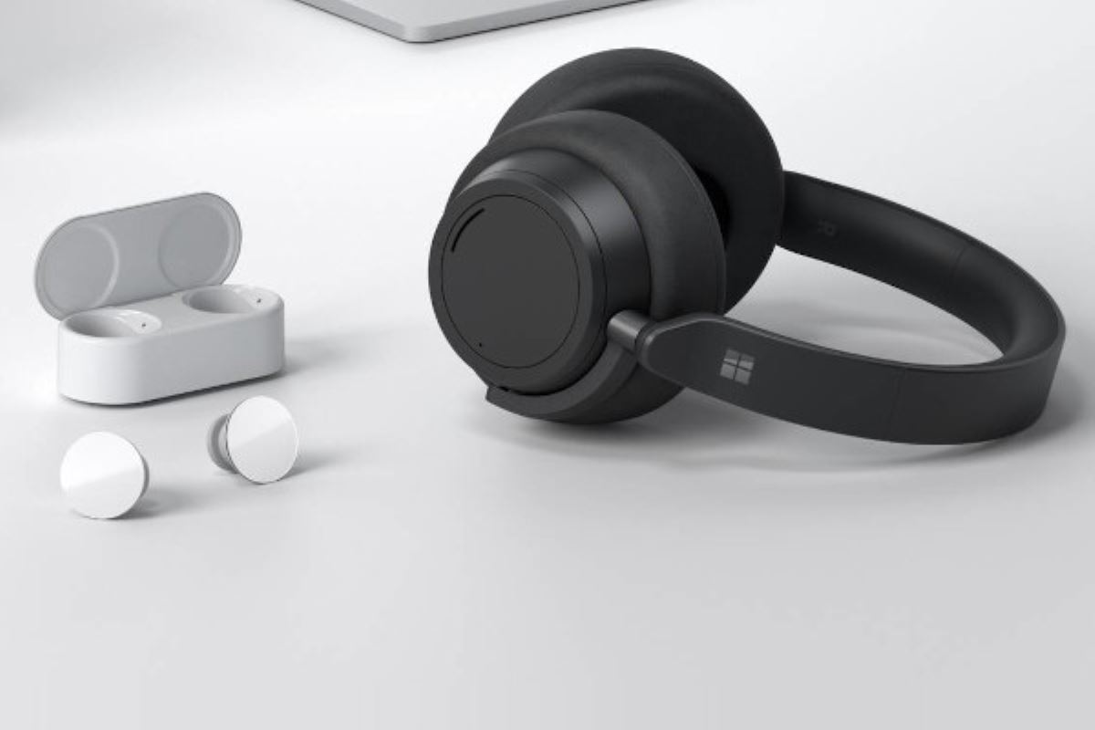 Earbuds, Surface 2 : Microsoft prend le contrôle du son